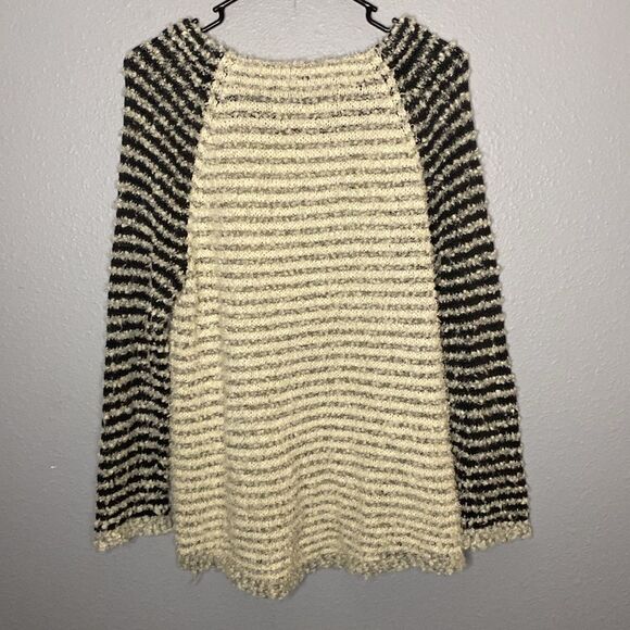 Ann Taylor Loft Fuzzy Striped Knit Soft Sweater Size Large - Picture 11 of 11